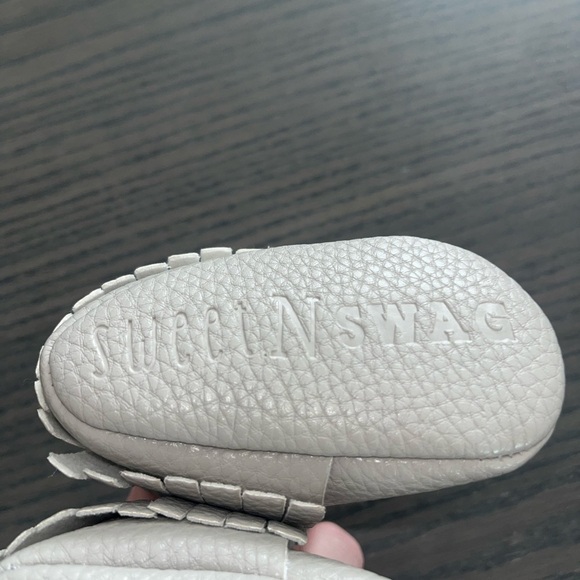 Sweet N Swag Baby fringe Moccasins 0-4 months (Size 1) - Picture 4 of 4